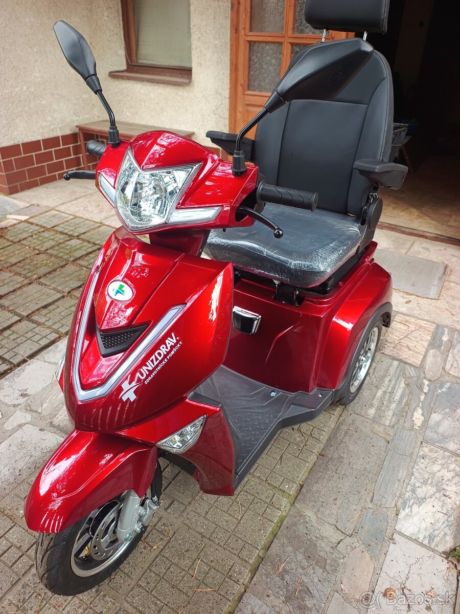 Skúter pre seniorov elektrický Unizdrav