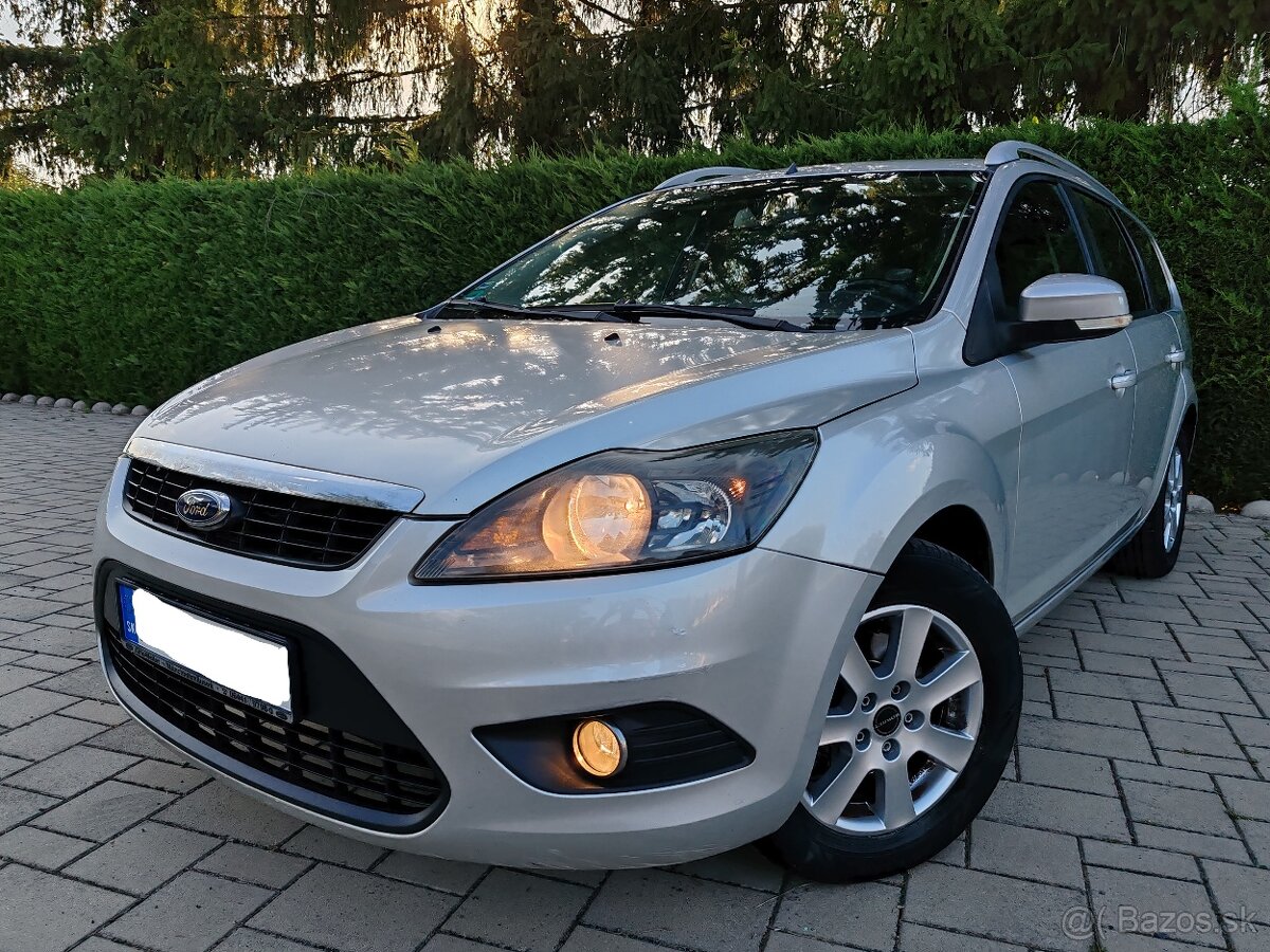 Ford Focus Kombi 1.6 Benzín