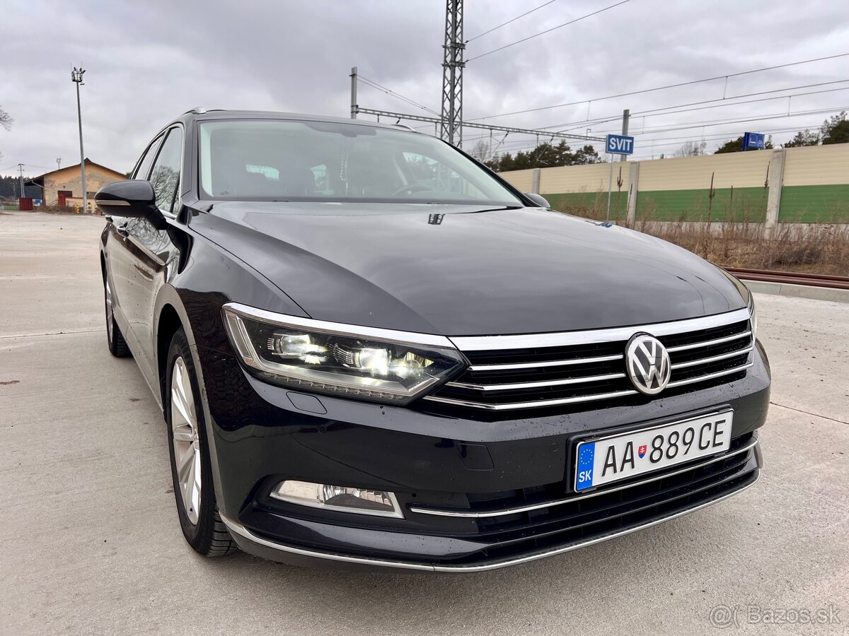 VW Passat Hightline model 2018 Panotama Bez AD blue