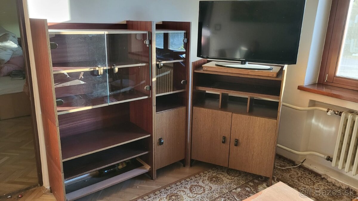 Retro obývacia stena