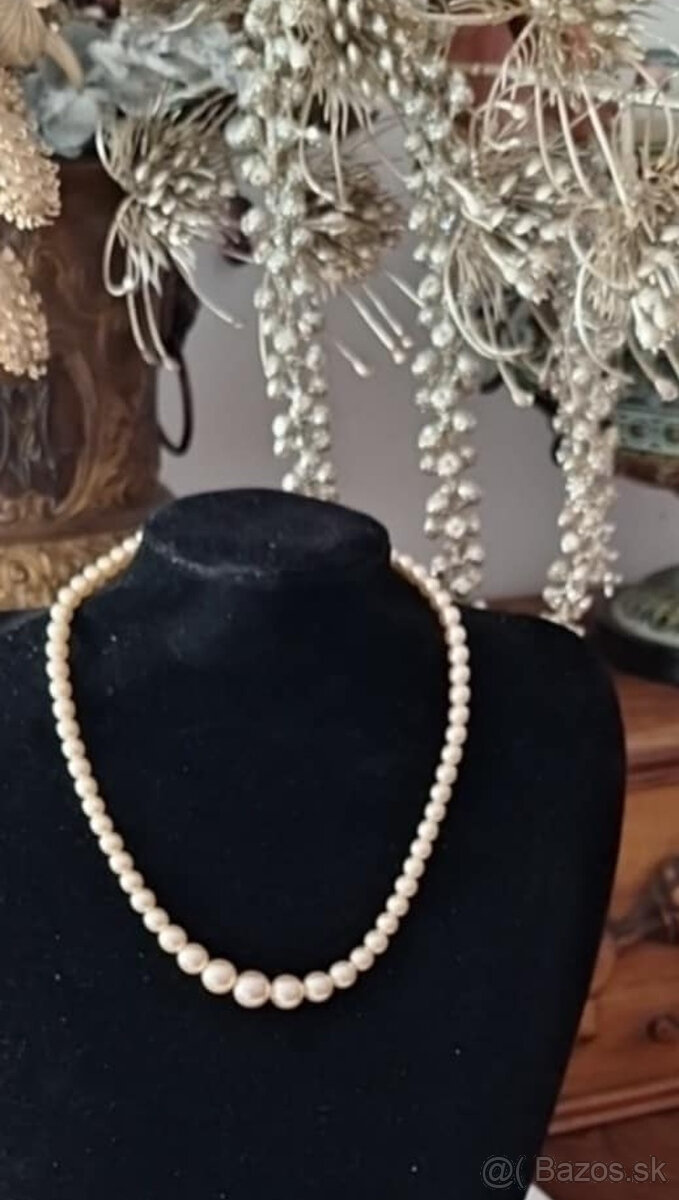 KRÁSNY PERLIČKOVÝ NÁHRDELNÍK