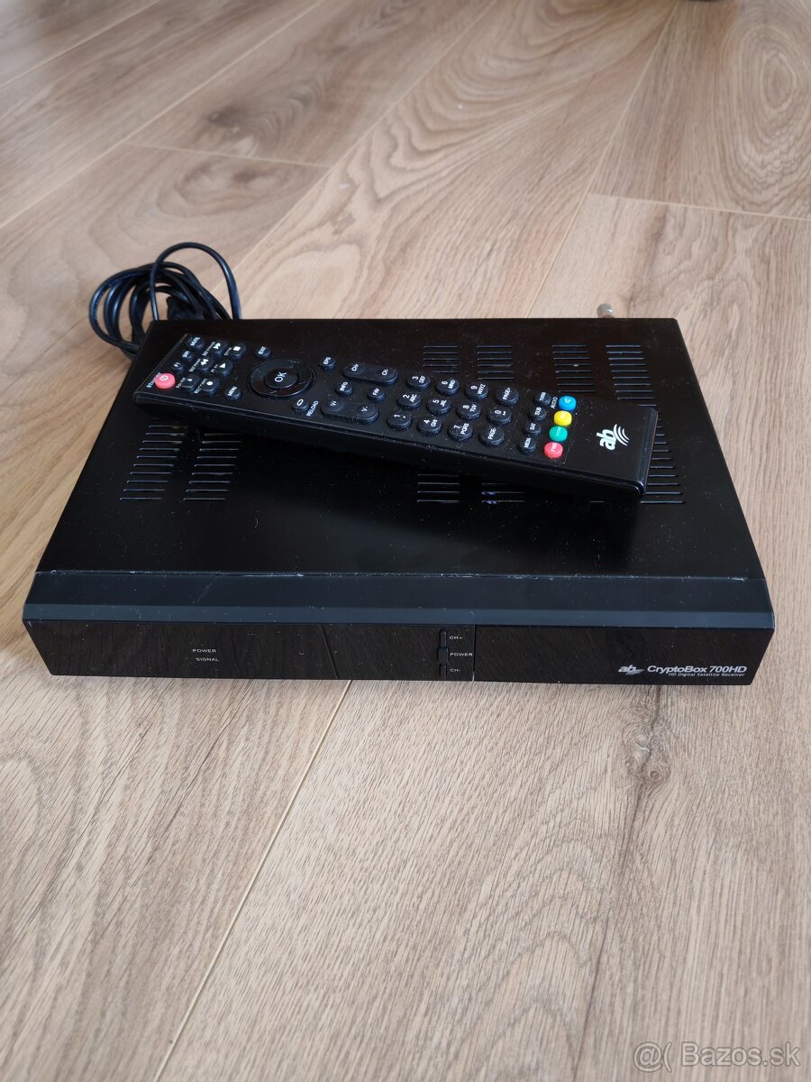 Satelitný prijímač AB CryptoBox 700 HD