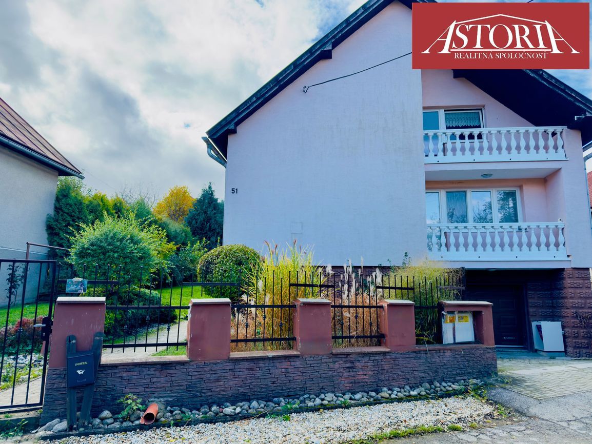 PREDAJ Rodinný dom s nádhernou rekonštrukciou - Podhradie