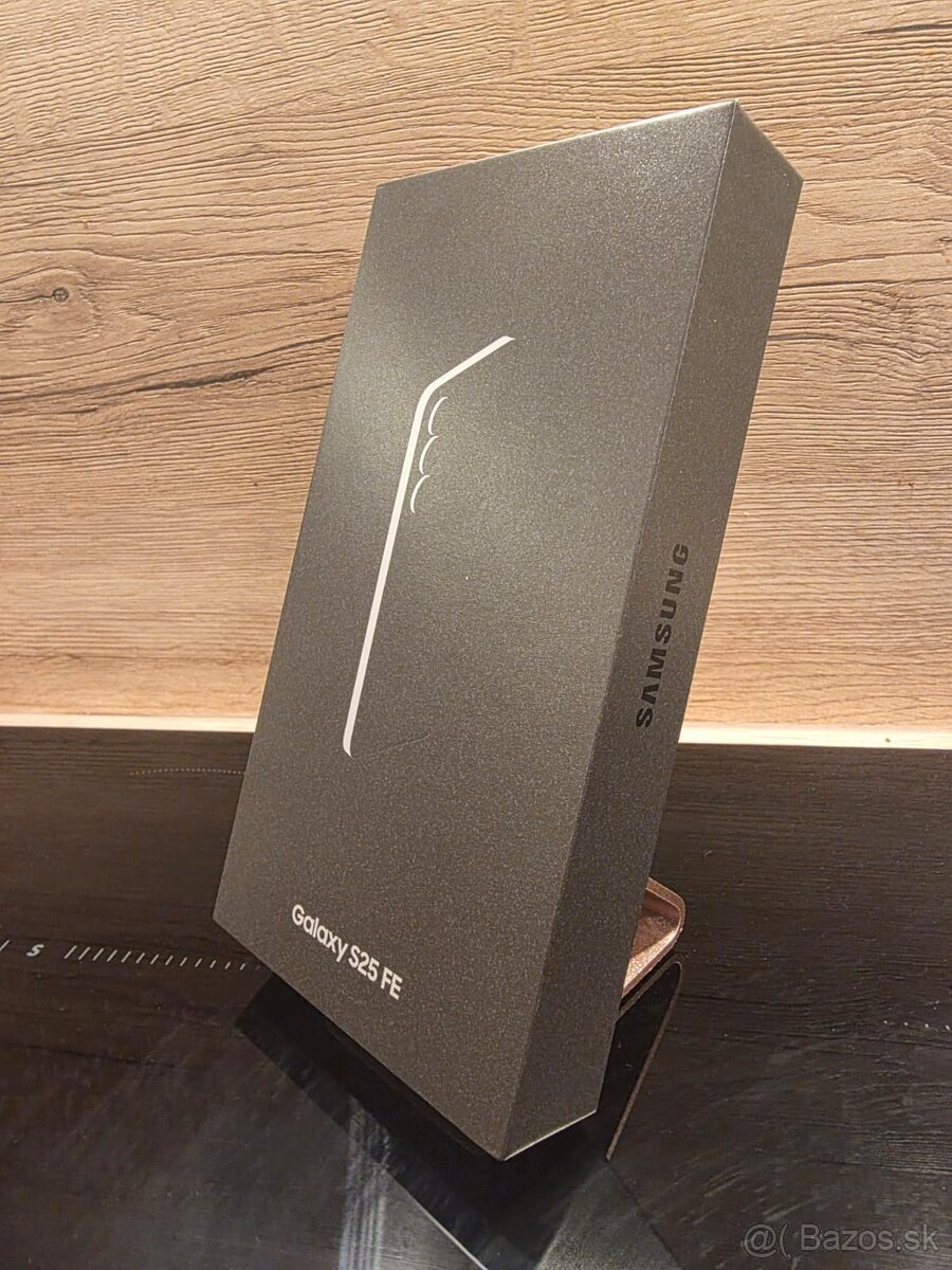 Nový Samsung Galaxy S25 FE 128 GB – Navy Blue