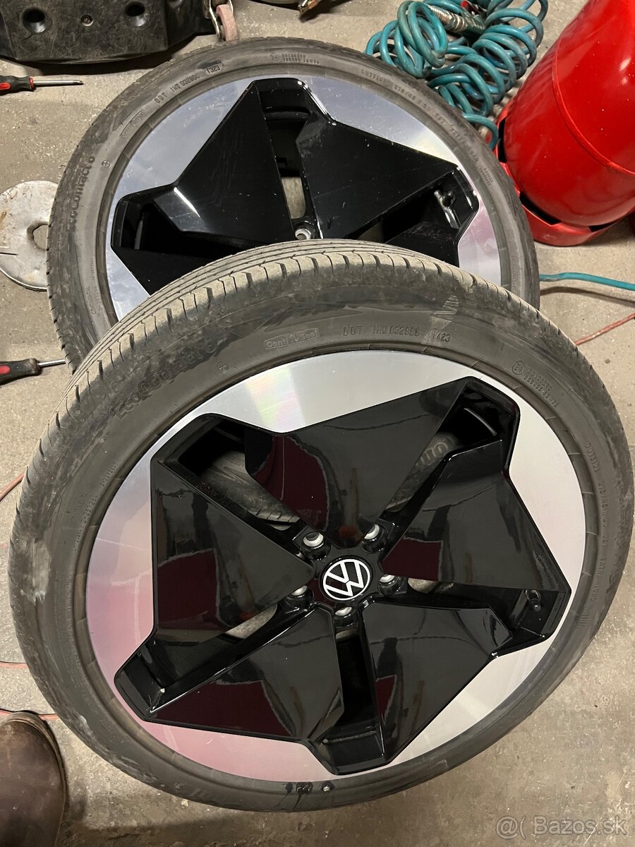 R20 Originál VW 7.5J ET44 10A601025B 5x112