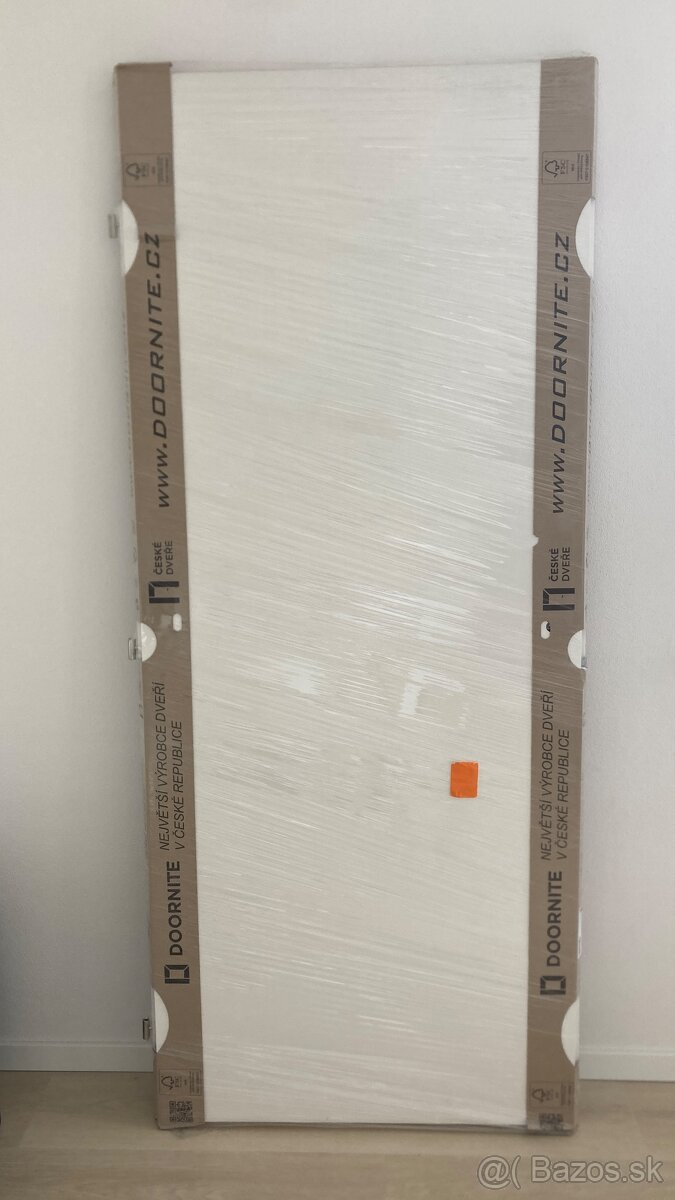 Predám biele lakované interiérové dvere Doornite DTD 80Ľ