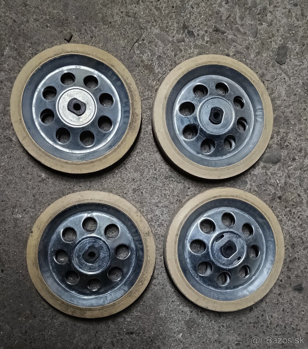 Retro kolieska na kočík