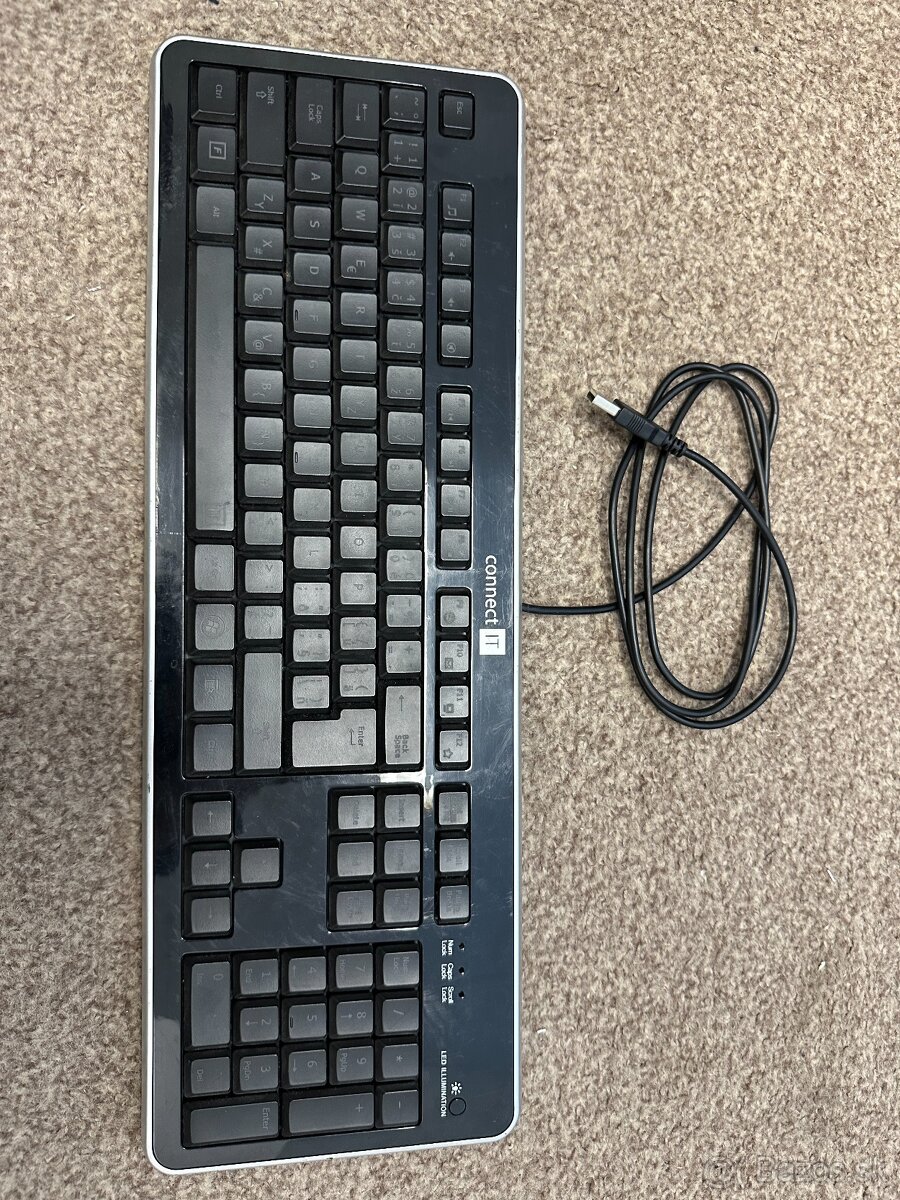 Podsvietená klávesnica USB SK - connect IT