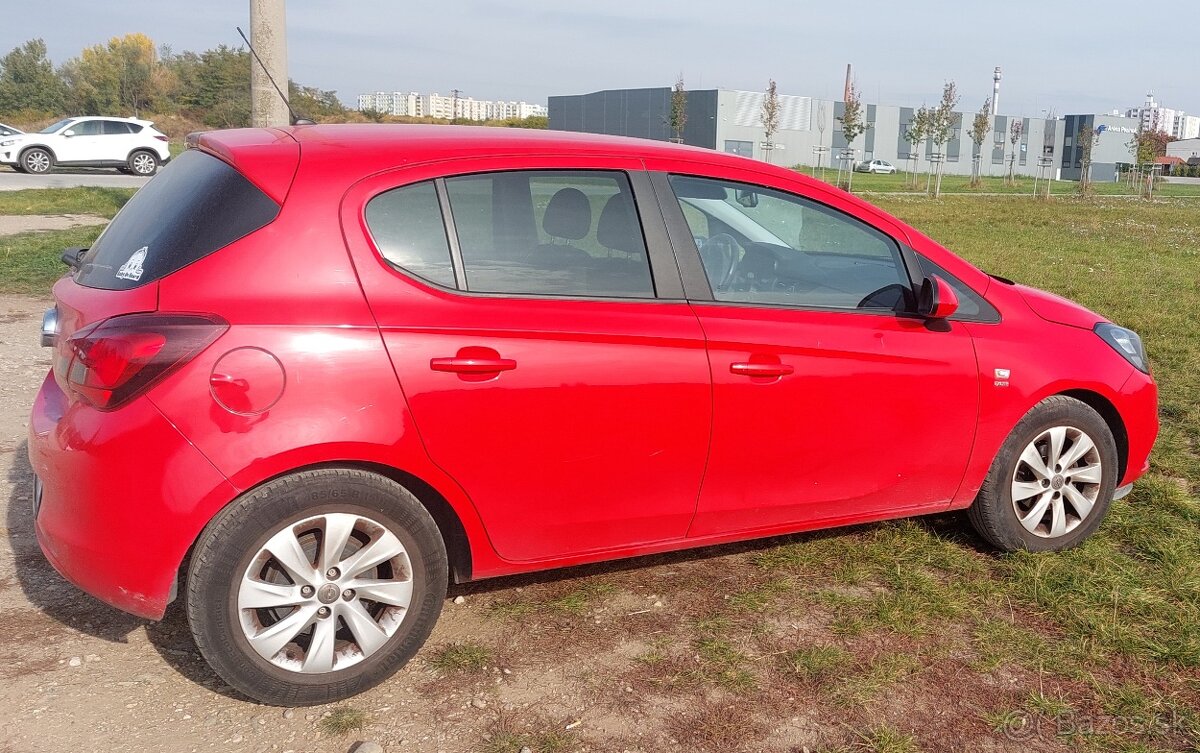 Opel Corsa-E Hatchback 66kw Manuál. Červené. Spoľahlivé