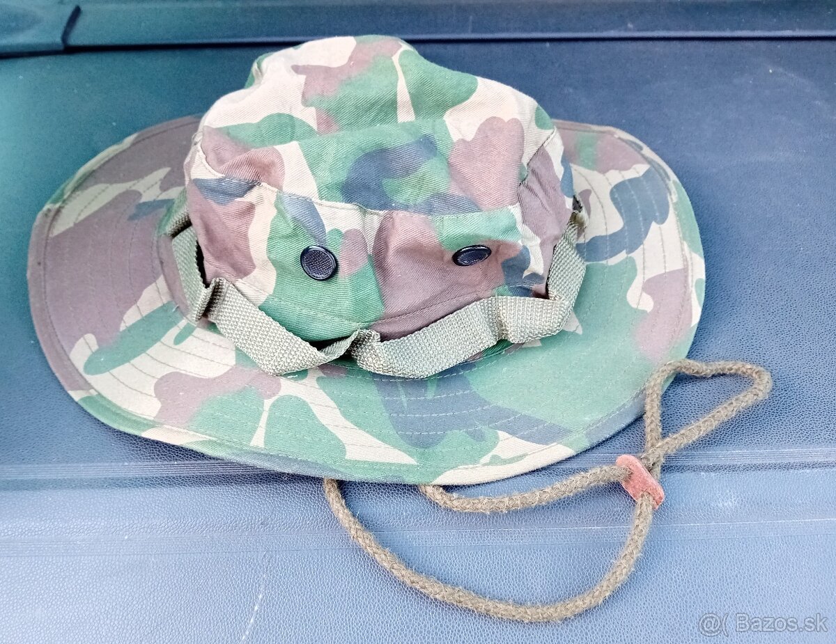 Klobuk maskacovy