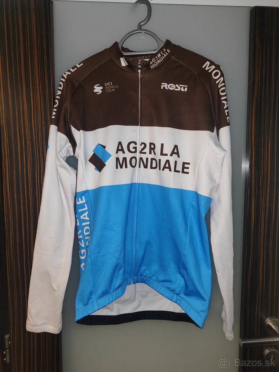 Cyklo mikina+ navleky na nohy
