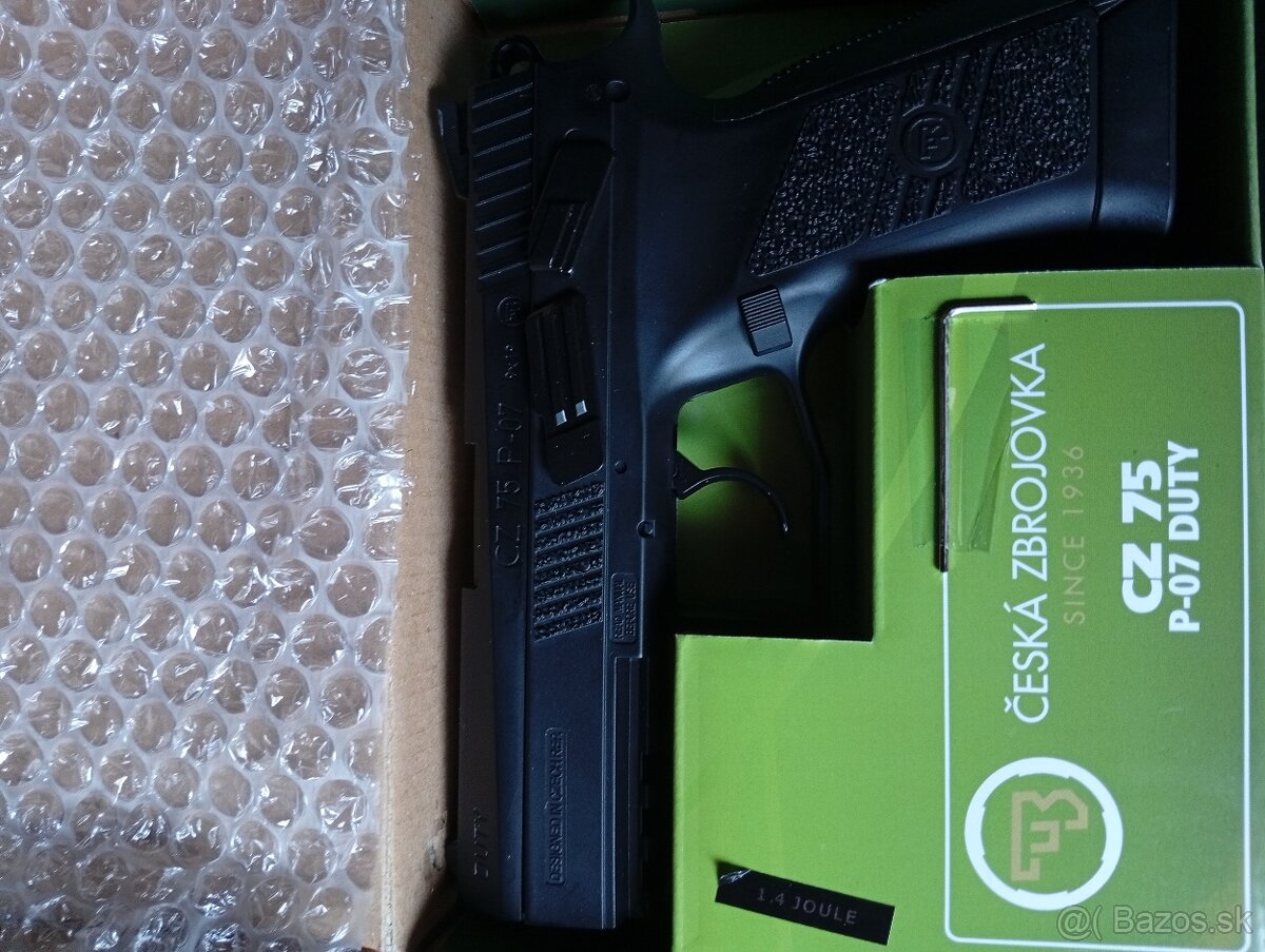 Airsoftová zbraň s Blowbackom CZ 75 P-07