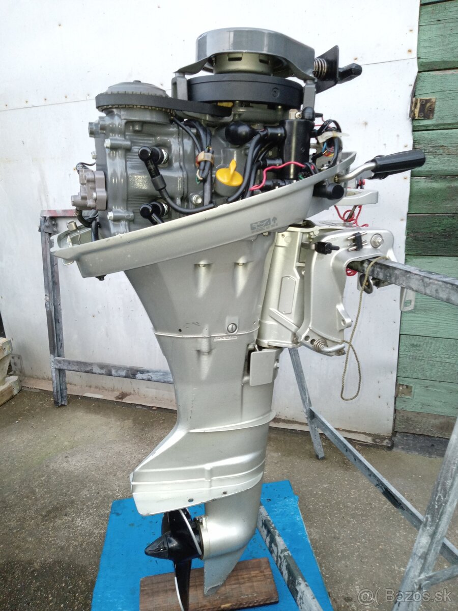 Lodný motor honda