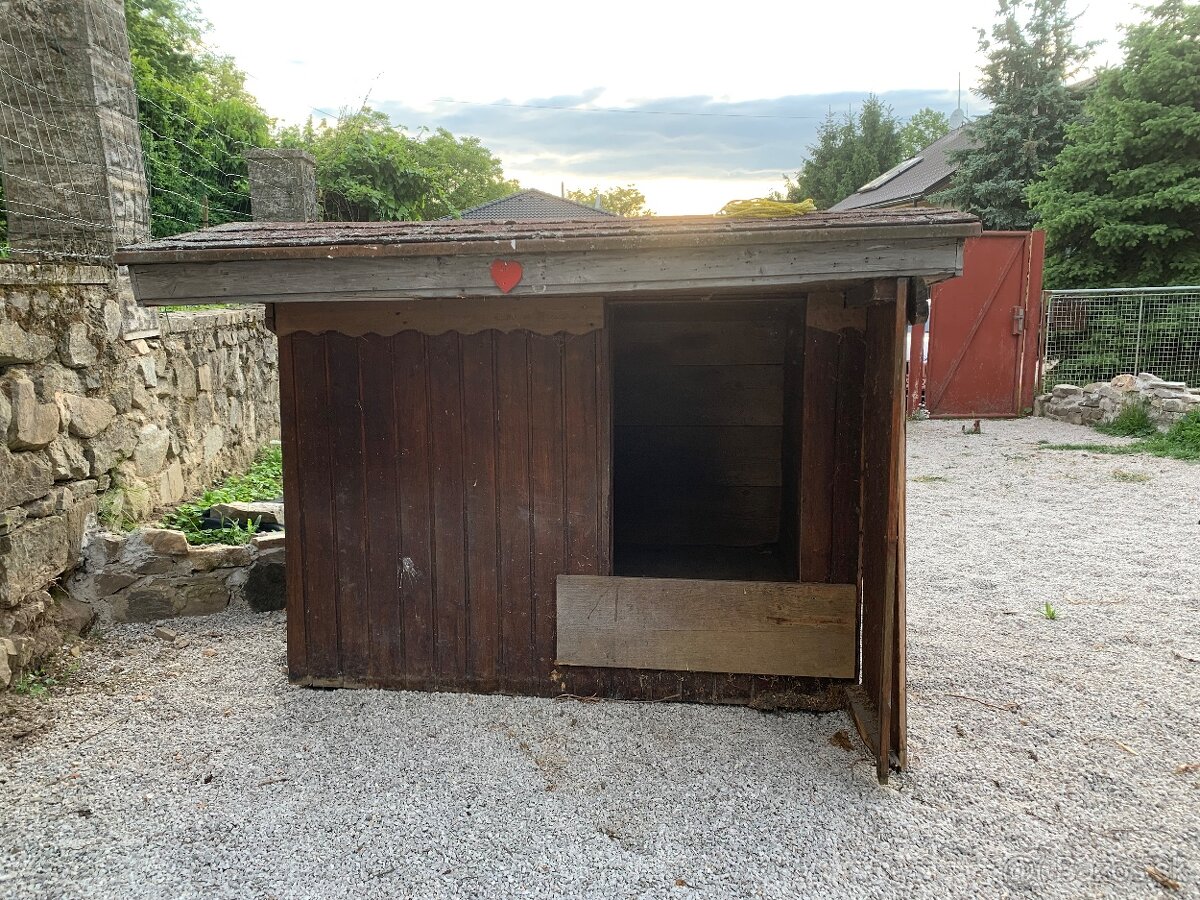 Darujem psiu búdu pre veľkého psa - za odvoz