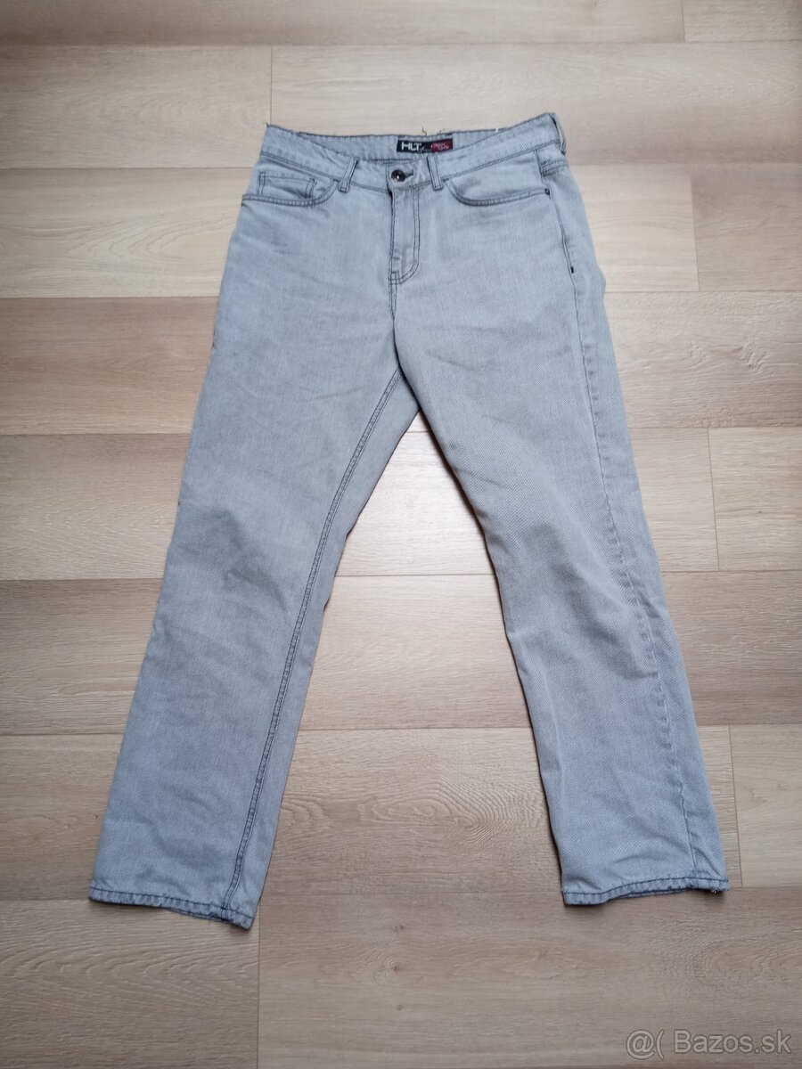 Baggy jeans