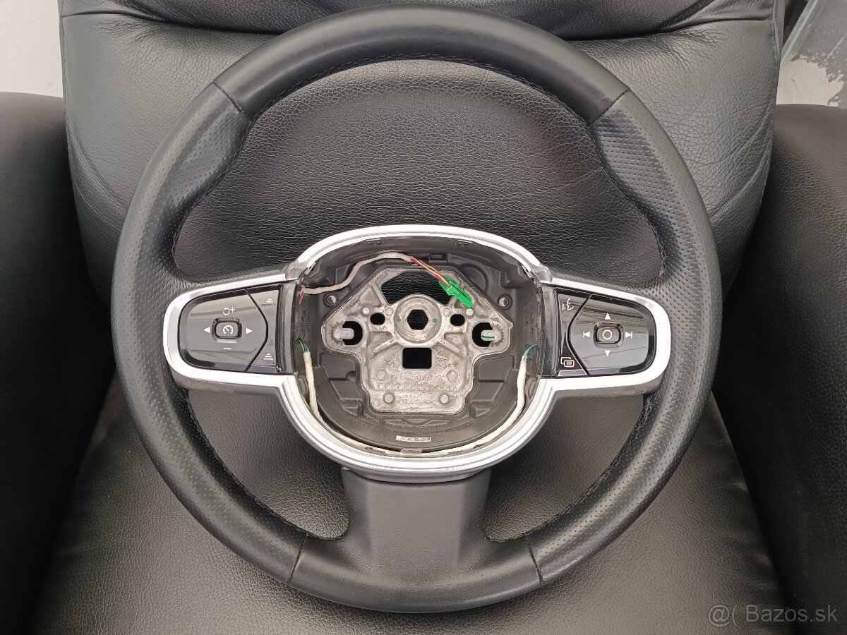 Volvo XC90 XC60 V70 v90 S90 - Kožený volant