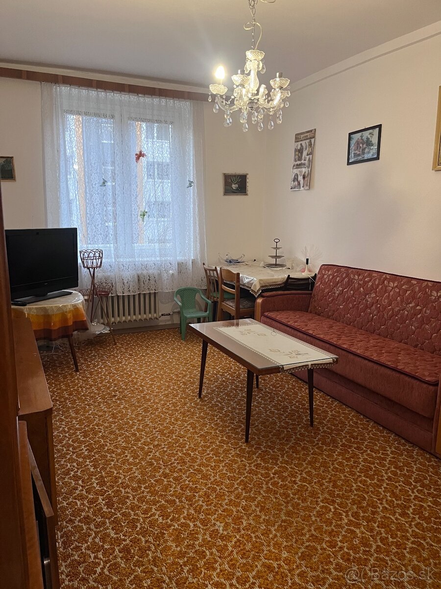 Prenájom 2 izbový byt -tehlová bytovka