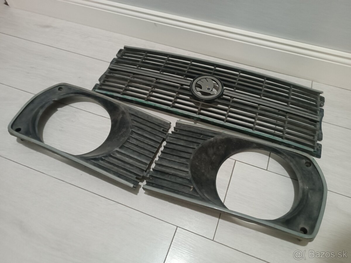 Škoda 105,120 užovka, žehlička maska