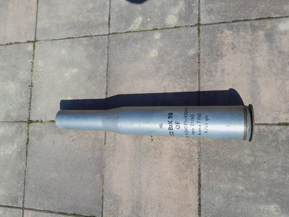 NABOJNICA 82mm x 760mm, JE ZNESKODNENA.
