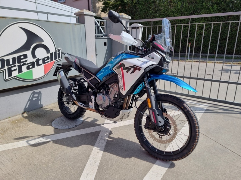 CFMOTO 450MT