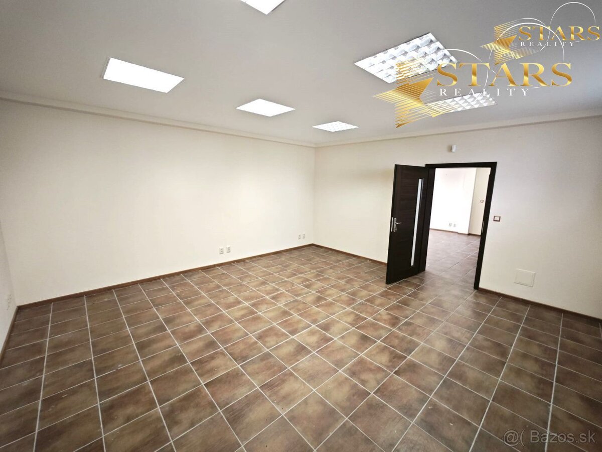 Prenájom miestnosť 25 m² v polyfunkčnej budove v Šamoríne, u