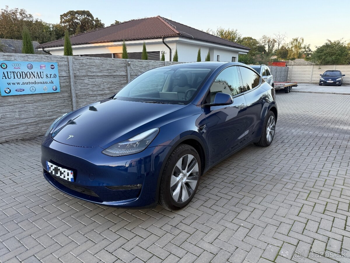 Tesla Y,LongRange,DualMotor 4x4