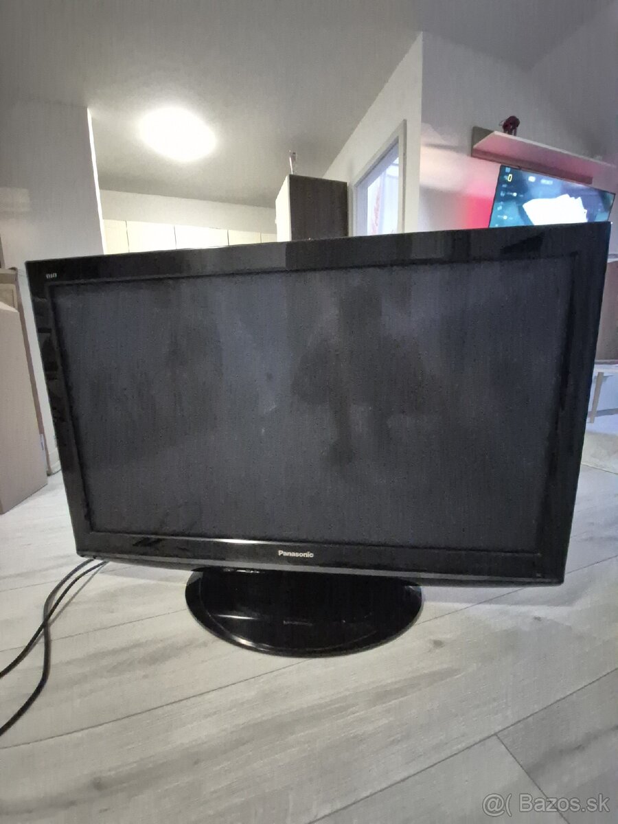 Panasonic TV 42 palcov