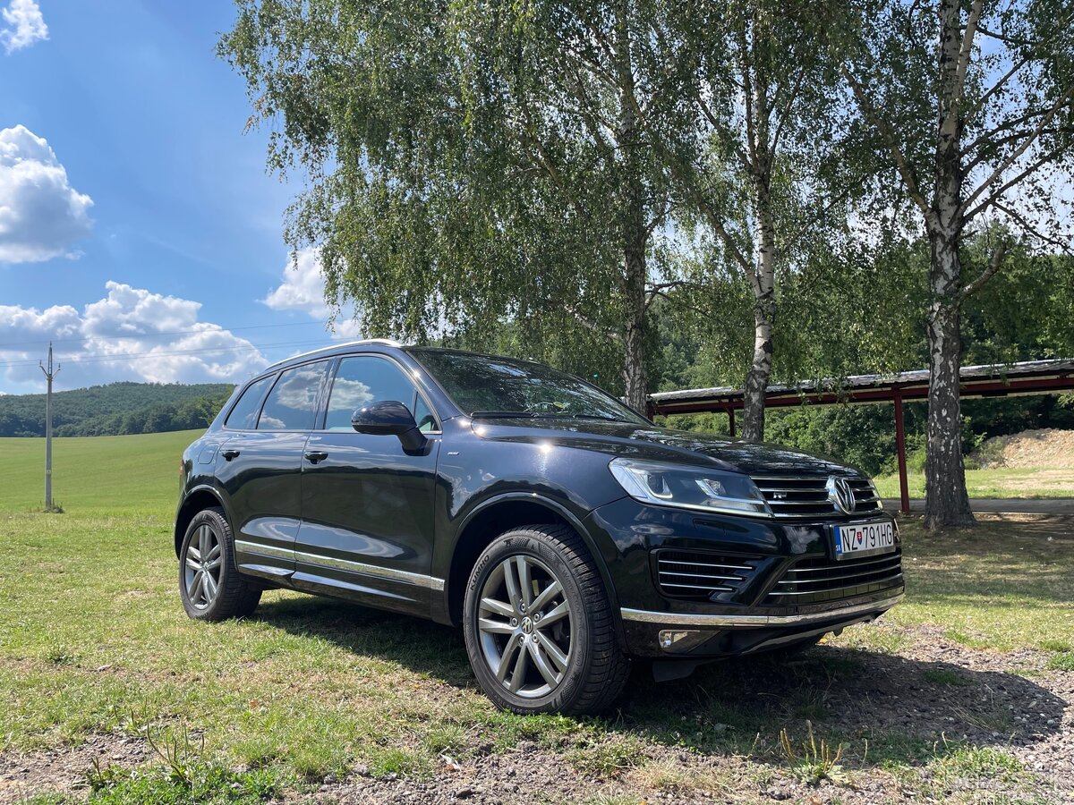Volkswagen Touareg R line 3.0 TDi
