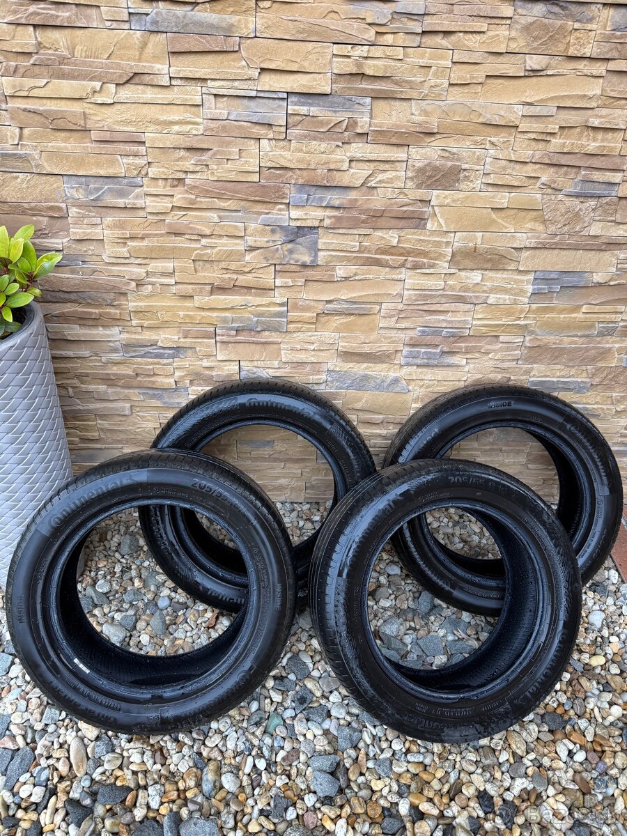 Predám pneumatiky Continental Ultracontact 205/55 r16