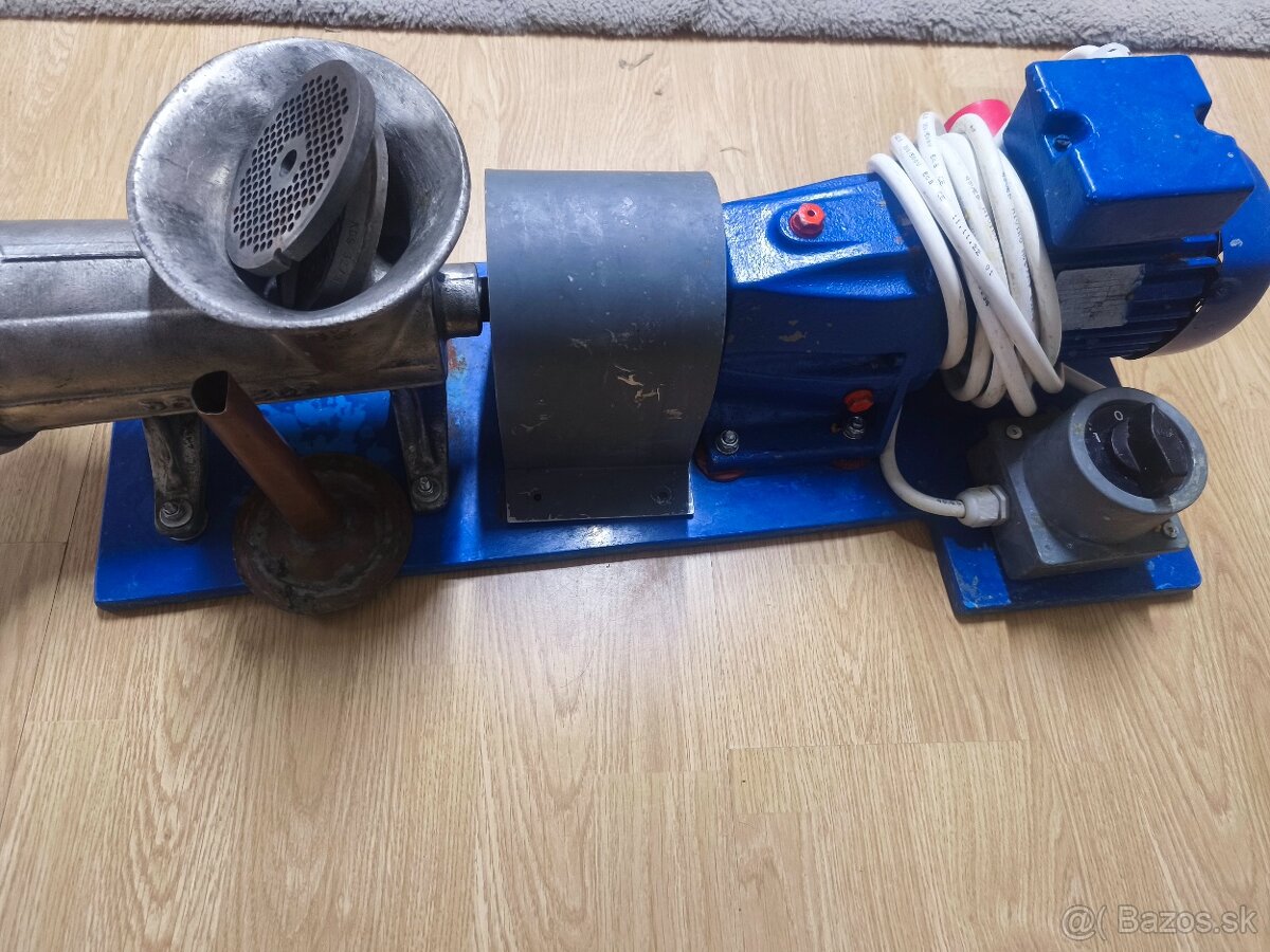 Predám mlynček na mäso 32