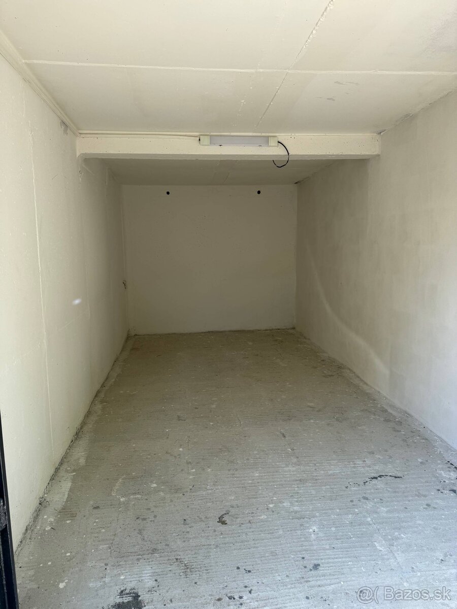 RealityKolesár predáva garáž Jesenná centrum Košice