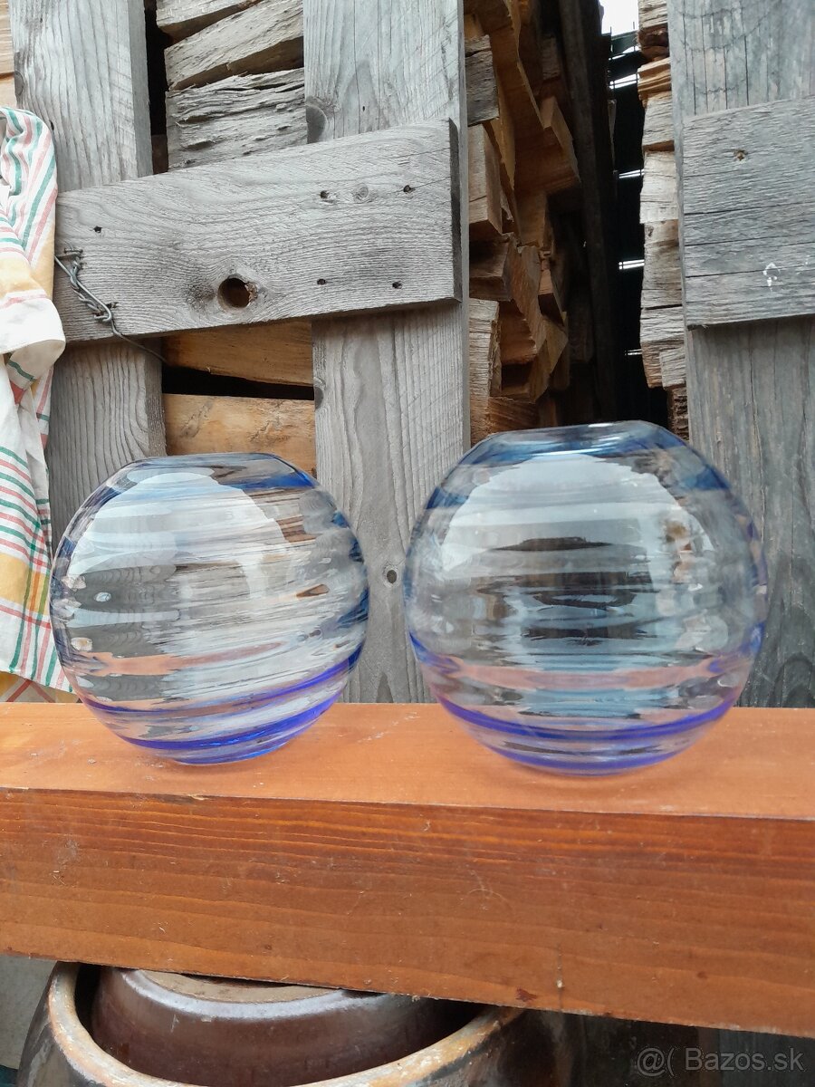 Predám guľaté sklenené vázy