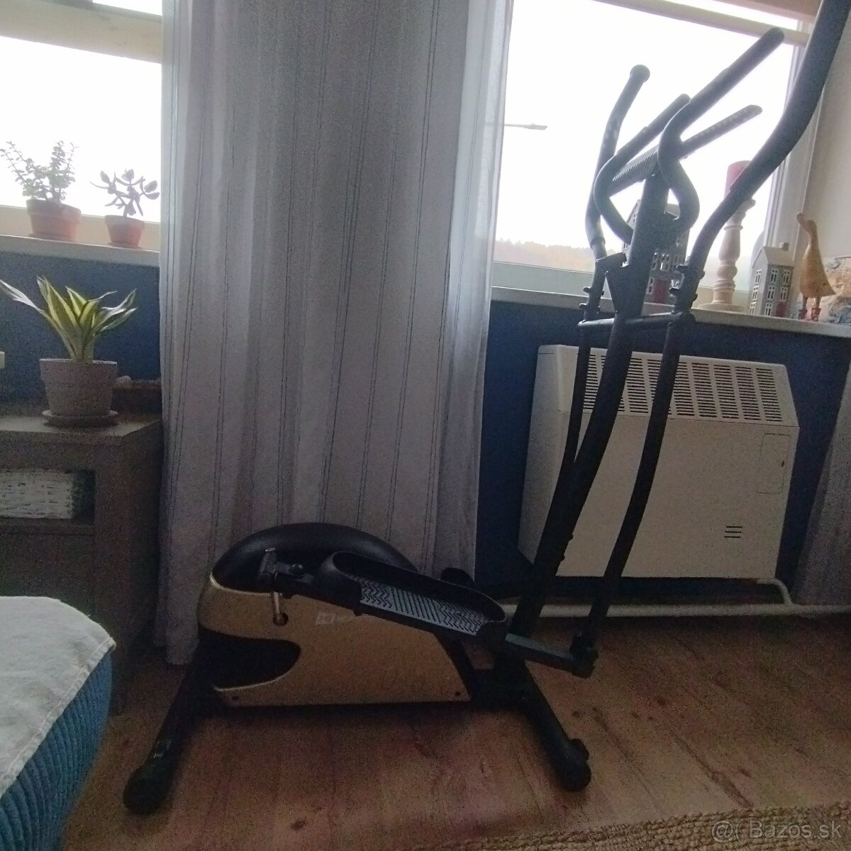 Elipticky trenažér HS-003C Focus