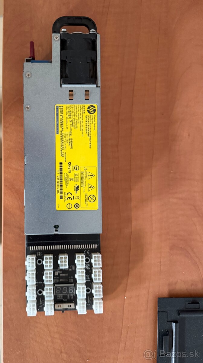 Serverovy zdroj 1500W + doska