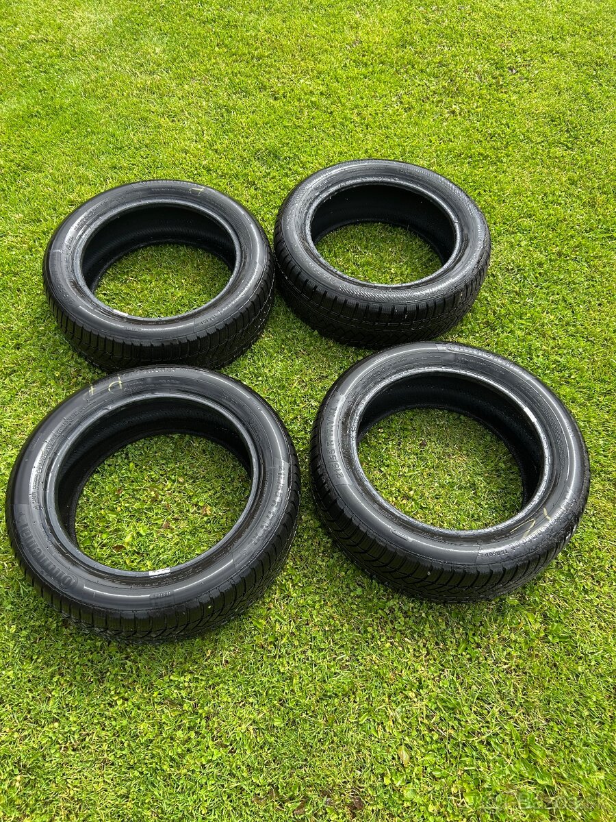 Continental 215/55 R17 98V XL