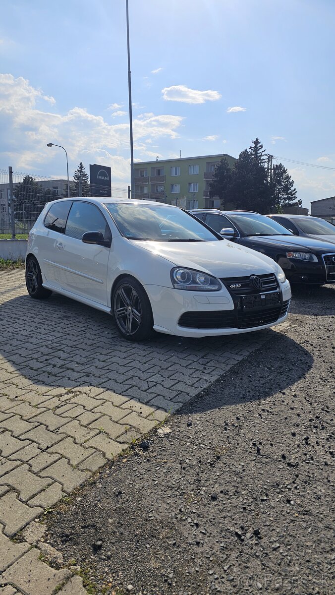VW GOLF 5 R32 VR6