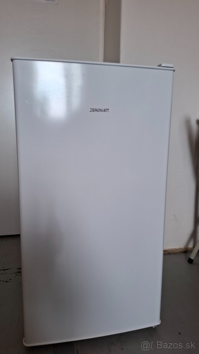 Jednodverová chladnička Zerowatt ZHTOP484WC