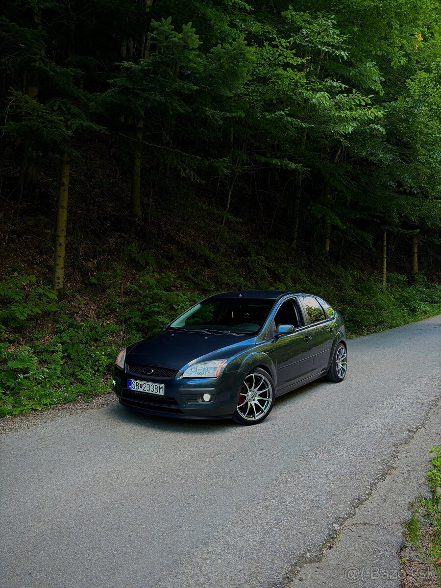 FORD Focus mk2 1.6 74kw