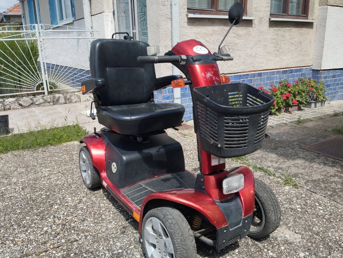 Elektricka stvorkolka pre senioro