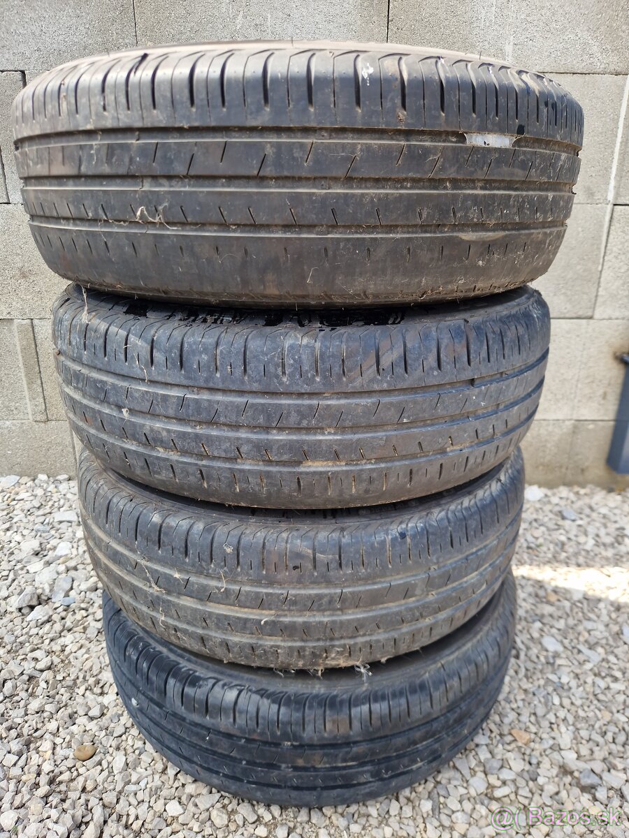 Pneumatiky s plechovými diskami 5x112