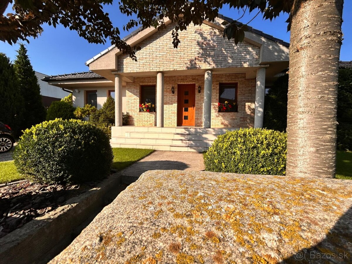 ZNÍŽENÁ CENA Nádherný rodinný dom s nádychom luxusu