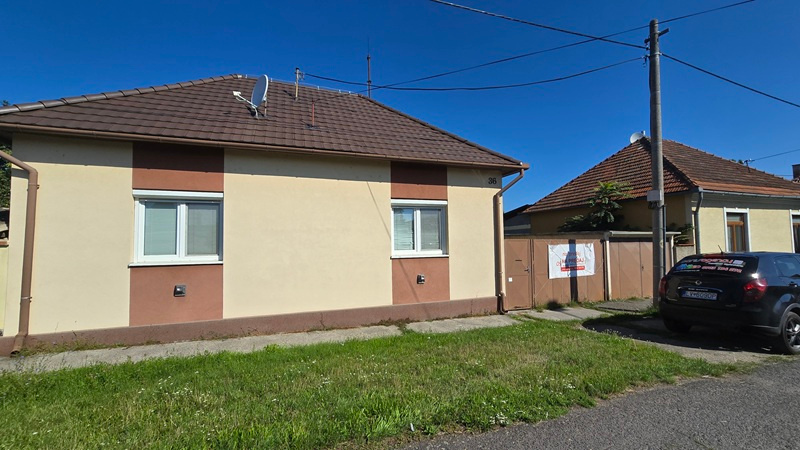 Exkluzívne pekný rodinný dom v Leviciach - na Mudroňovej ul.