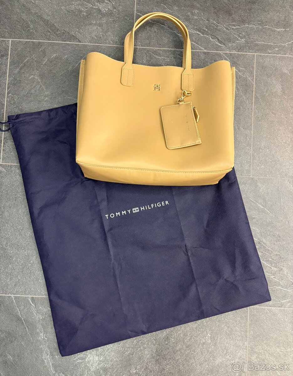 Kabelka Tommy Hilfiger