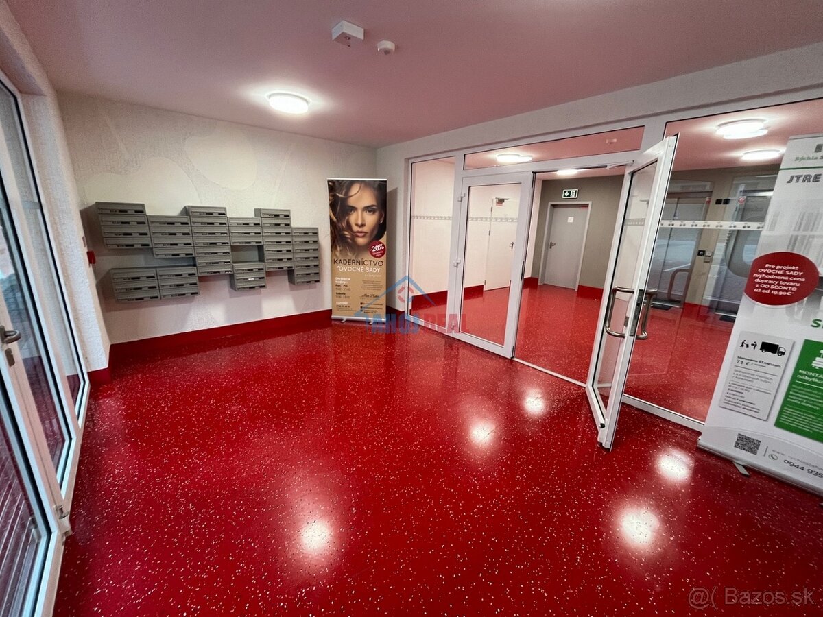 NOVOSTAVBA v RUŽINOVE pri letisku, AVION, IKEA