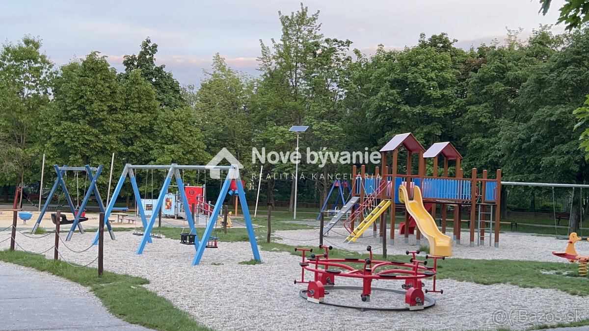 Pripravujem na predaj 2 iz. byt Dúbravka PARK PEKNÍKOVA
