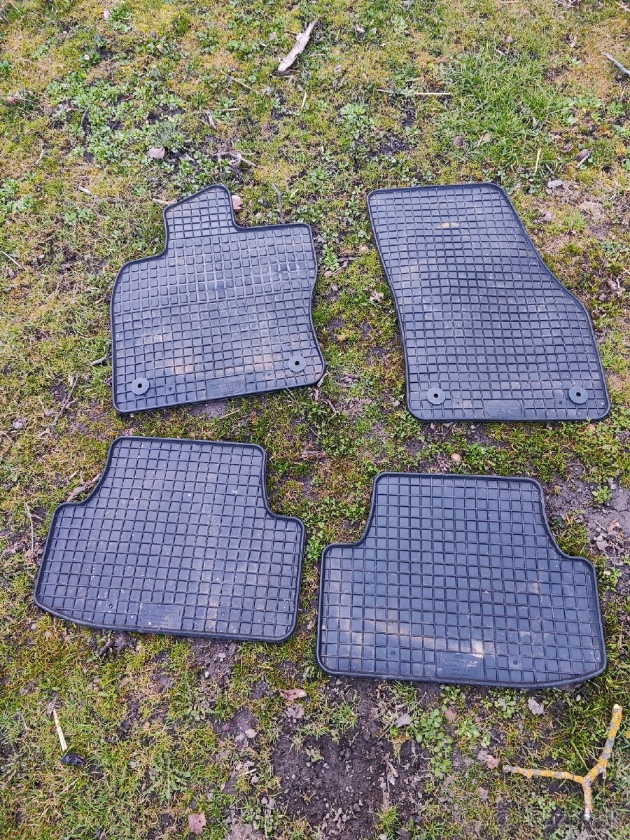 Gumené koberce Karoq 2017-