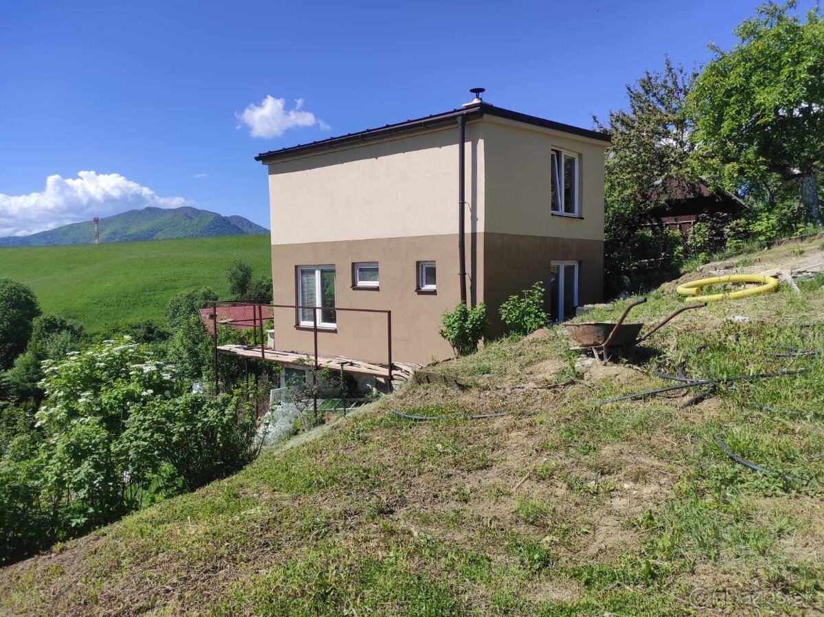 Chatka v záhradkarskej oblasti na predaj