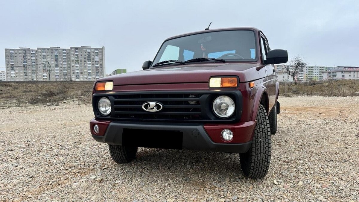 LADA NIVA URBAN BLACK EDITION