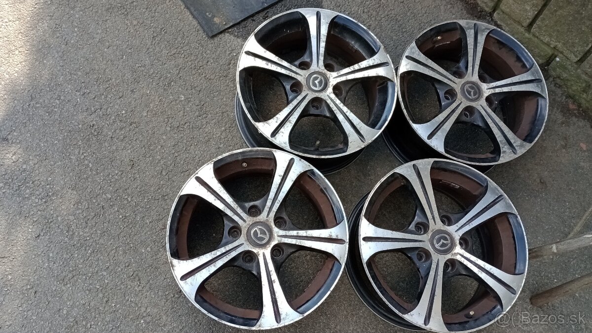 Disky elektróny z Mazdy 3 rv2005. Treba nastriekat.