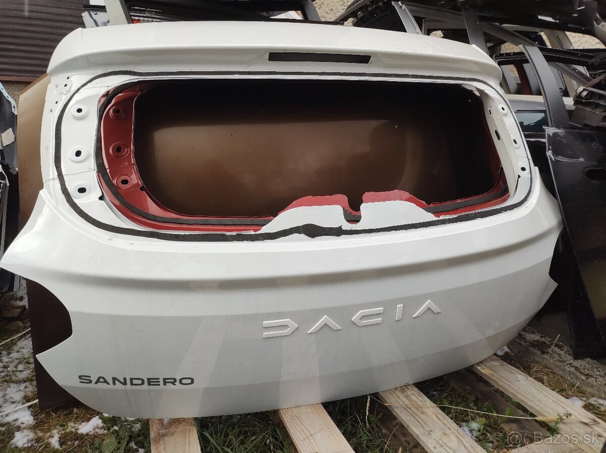 Dacia Sandero III - zadná kapota+nárazník 2023